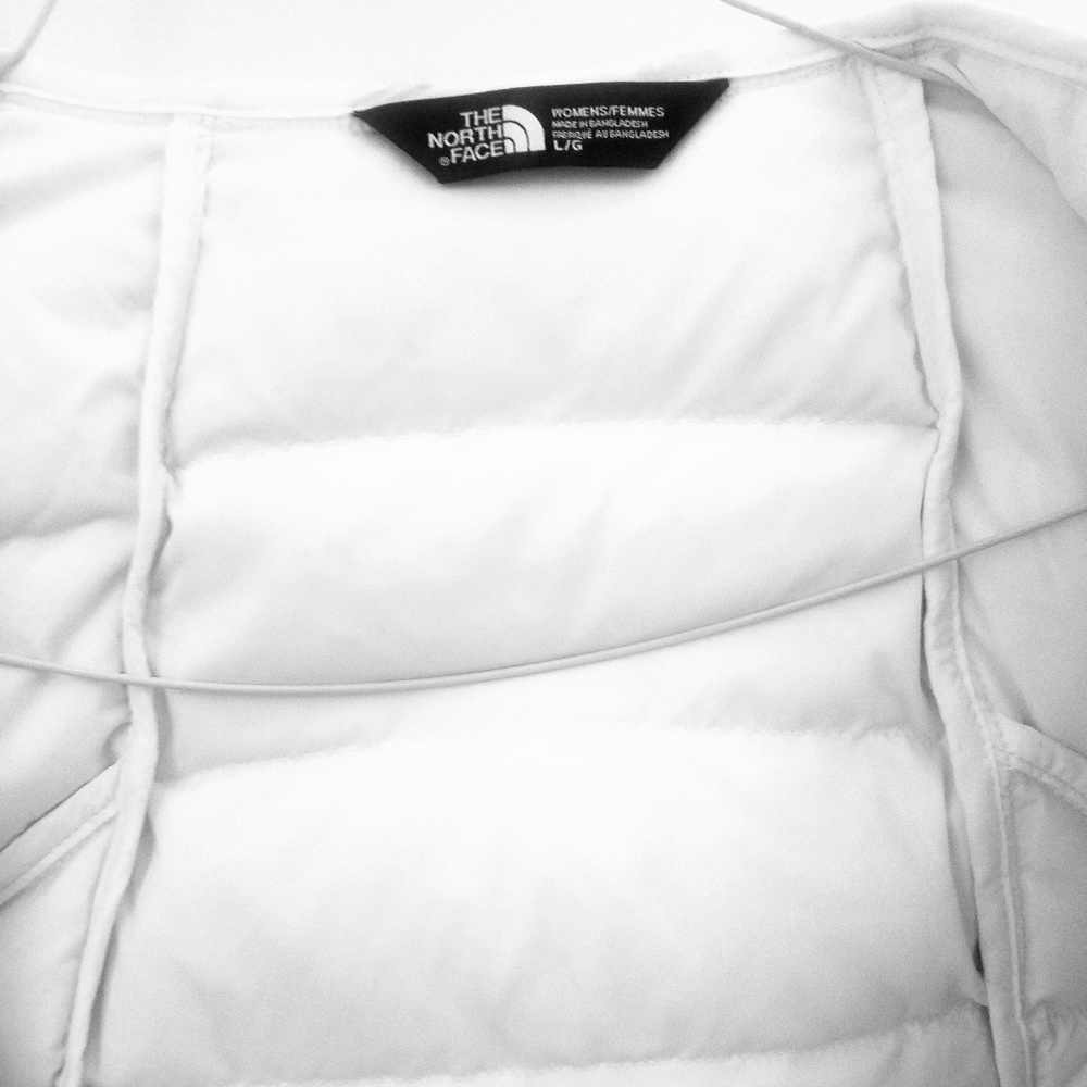 White North Face Coat - Picture 4 of 4